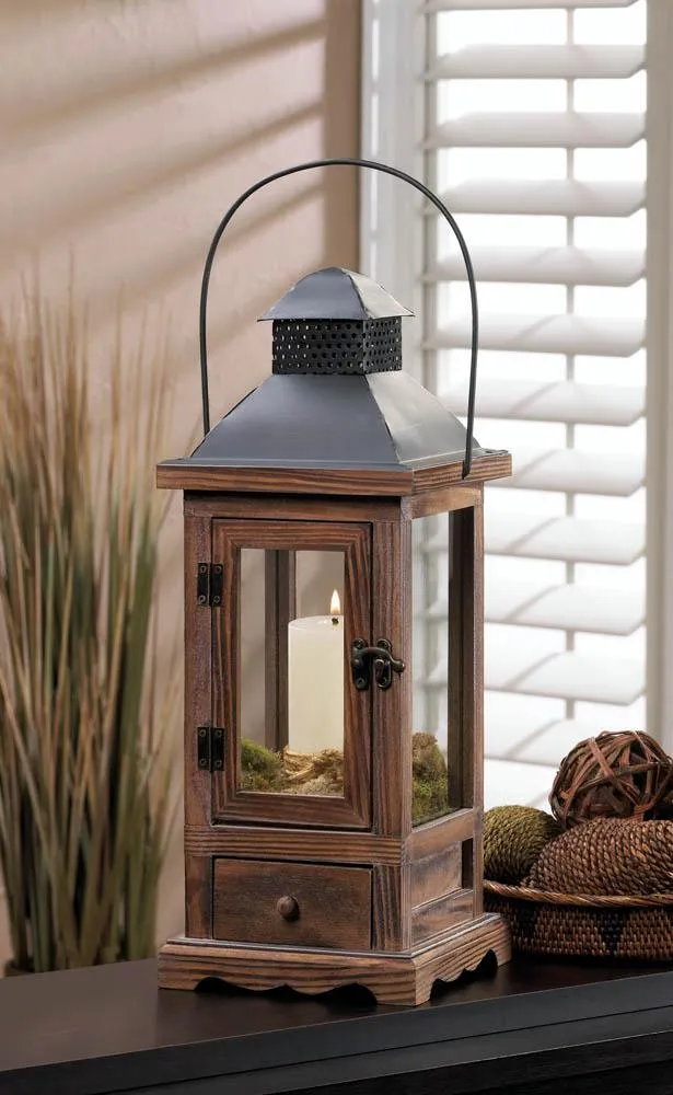 Mount Vernon Wooden Lantern - Small